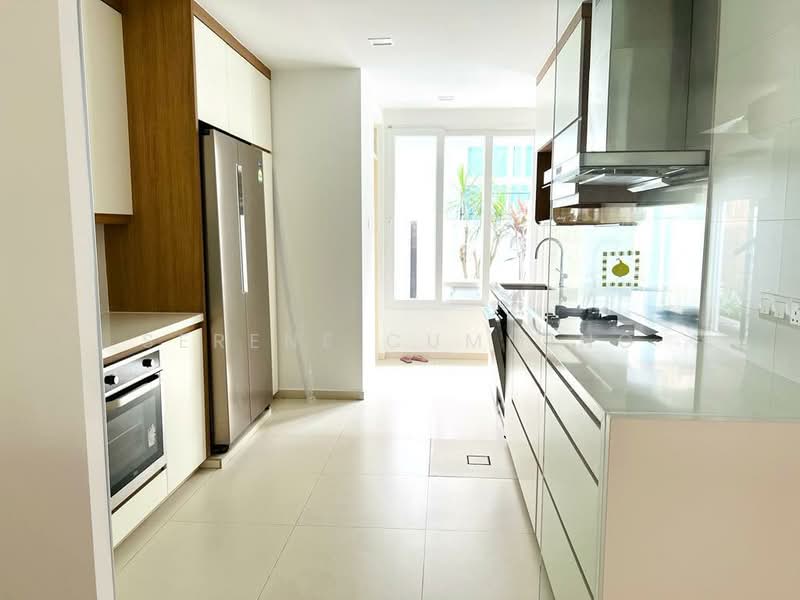 Tai Hwan Garden, 31 Tai Hwan Lane, 5 Bedrooms, 3,590 sqft, Corner Terrace For Rent, by Serene Cumming, 500129290 - Kitchen - PropertyGuru.com.sg