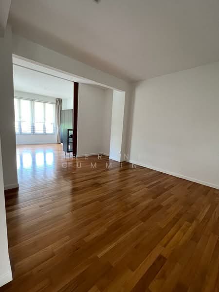 Tai Hwan Garden, 31 Tai Hwan Lane, 5 Bedrooms, 3,590 sqft, Corner Terrace For Rent, by Serene Cumming, 500129290 - Master bedroom  - PropertyGuru.com.sg