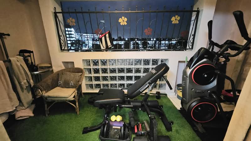 468A Admiralty Drive, 468A Admiralty Drive, 3 Bedrooms, 1,474 sqft, HDB Flat For Sale, by Patrick Chee, 500129295 - Balcony - PropertyGuru.com.sg