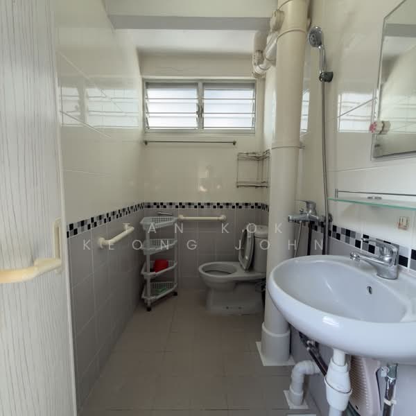 58 Chai Chee Drive, 58 Chai Chee Drive, 2 Bedrooms, 807 sqft, HDB Flat For Sale, by Tan Kok Keong John, 500129308 - PropertyGuru.com.sg