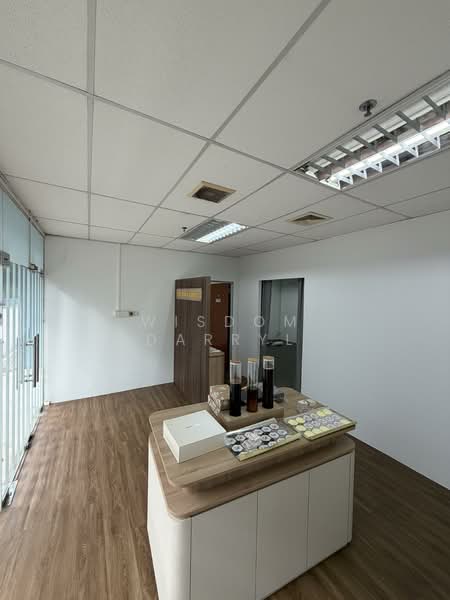 EPL Building, 1100 Lower Delta Road, Alexandra / Commonwealth, 3,300 sqft, Light Industrial (B1) For Rent, by Wisdom Darryl, 500129310 - Interior - CommercialGuru.com.sg
