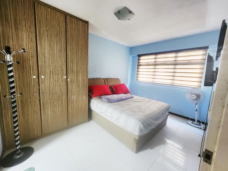 220B Sumang Lane, 220B Sumang Lane, 2 Bedrooms, 731 sqft, HDB Flat For Rent, by Ina Sultan, 500129320 - Bedroom - PropertyGuru.com.sg