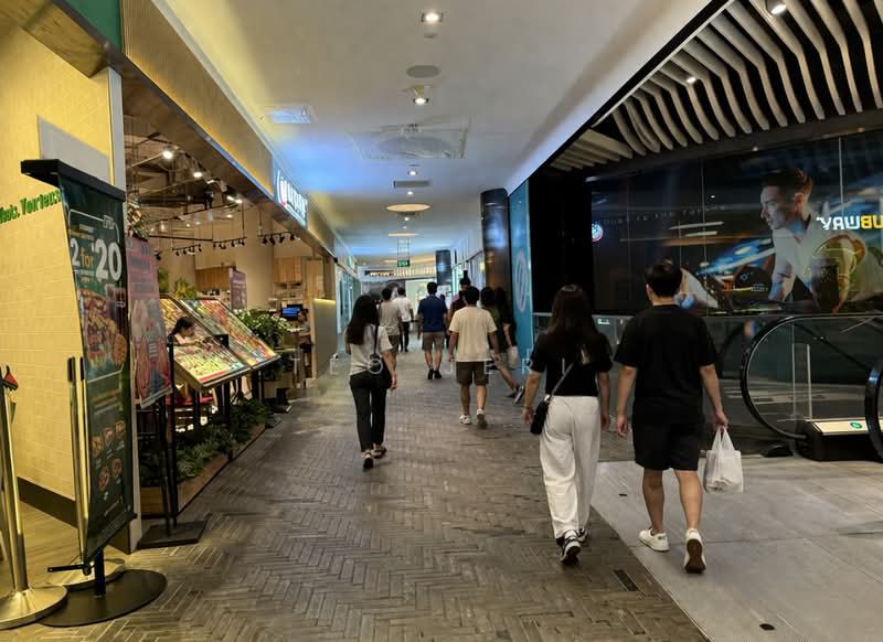 BreadTalk IHQ, , 535 sqft, Mall Shop For Rent, by Teo Jeri, 500129330 - Level 02 shops  - CommercialGuru.com.sg
