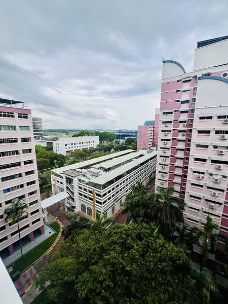 751 Pasir Ris Street 71, 751 Pasir Ris Street 71, 3 Bedrooms, 1,356 sqft, HDB Flat For Sale, by Lee Chern Xin, 500129355 - Exterior - PropertyGuru.com.sg