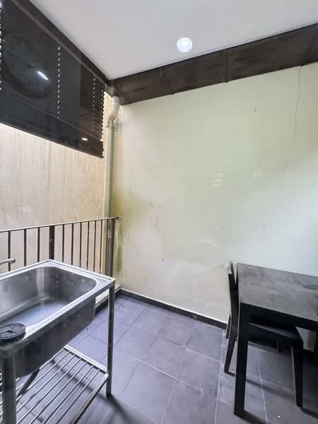 Lornie 18, 12 Lornie Road, 6 Bedrooms, 4,650 sqft, Cluster House For Sale, by Roland Tai, 500129361 - Balcony - PropertyGuru.com.sg