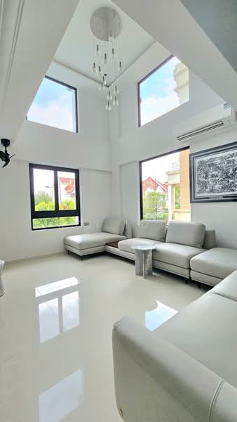 Bnew -$900psf Corner Terrace 7bed 5bath D16 East Coast Bedok Sunset 10min Tanah Merah MRT - 3min Bus, , 7 Bedrooms, 4,109 sqft, Corner Terrace For Sale, by Roy Low, 500129378 - Living Room - PropertyGuru.com.sg