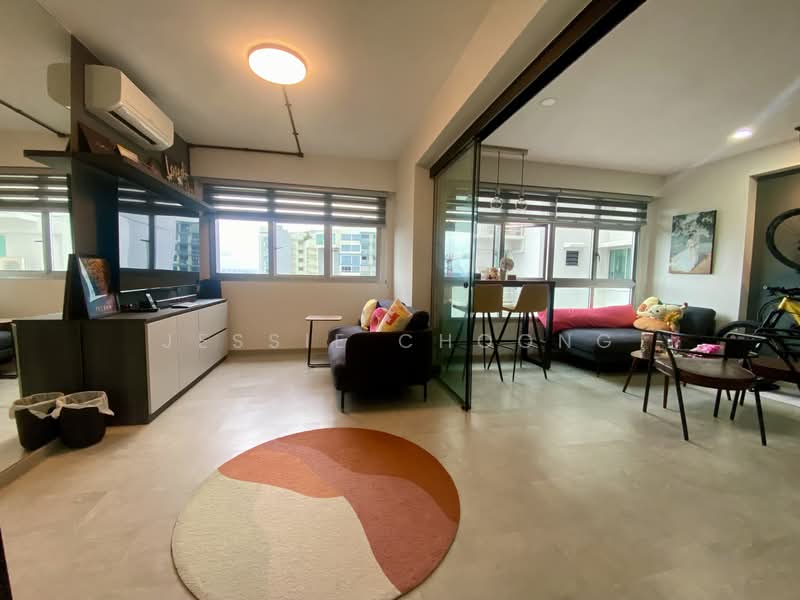 431A Yishun Avenue 1, 431A Yishun Avenue 1, 3 Bedrooms, 990 sqft, HDB Flat For Sale, by Jessie Choong, 500129386 - Living Room - PropertyGuru.com.sg