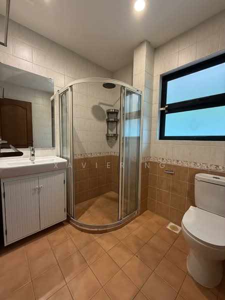 Mount Sinai Avenue, Mount Sinai Avenue, 4 Bedrooms, 3,000 sqft, Semi-Detached House For Rent, by Xavier Ng, 500129396 - Bathroom - PropertyGuru.com.sg