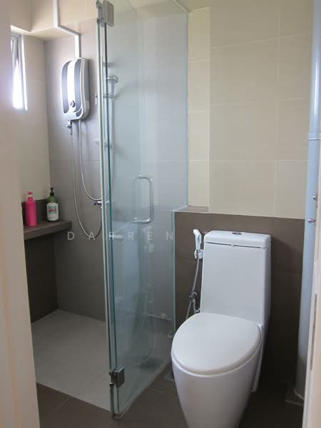 236 Bishan Street 22, 236 Bishan Street 22, 3 Bedrooms, 1,130 sqft, HDB Flat For Rent, by Darren Tee, 500129398 - Bathroom - PropertyGuru.com.sg