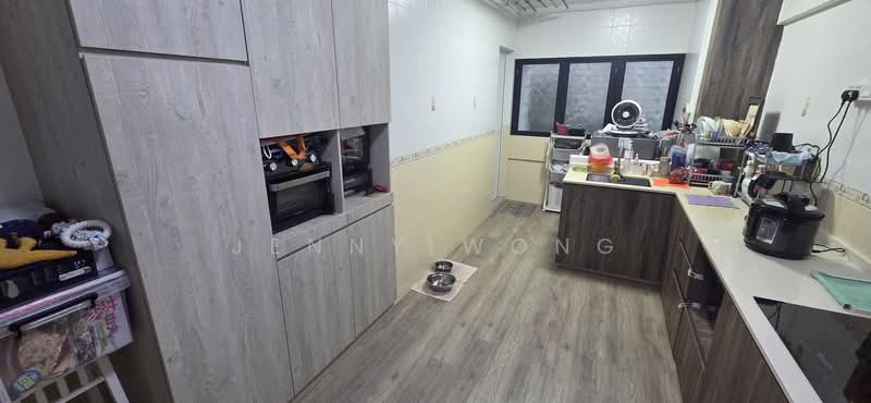 164 Bukit Batok Street 11, 164 Bukit Batok Street 11, 2 Bedrooms, 786 sqft, HDB Flat For Sale, by Jenny Wong, 500129401 - Kitchen - PropertyGuru.com.sg