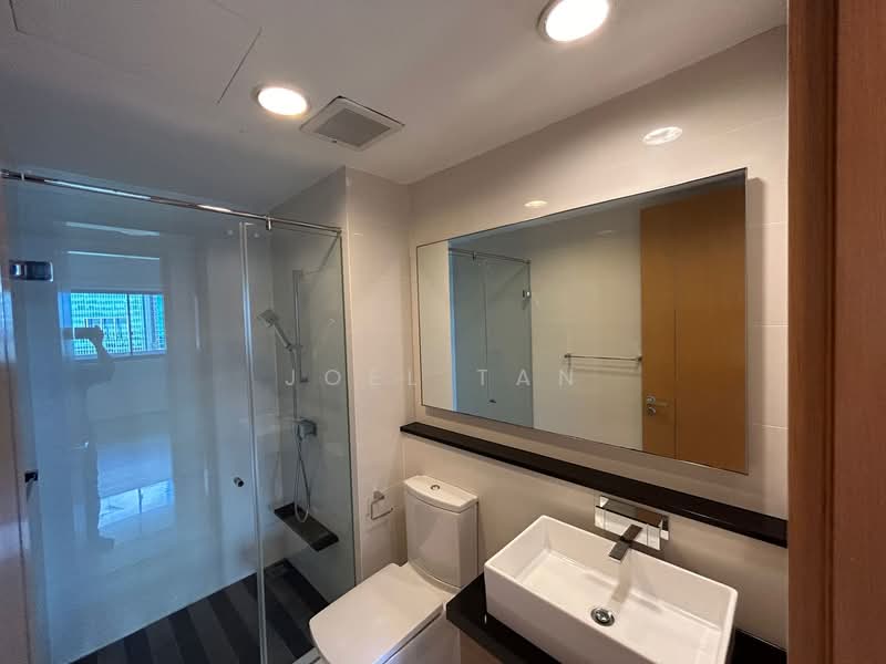 Marina Bay Residences, 18 Marina Boulevard, 4 Bedrooms, 2,368 sqft, Condominium For Rent, by Joel Tan, 500129423 - Bathroom - PropertyGuru.com.sg