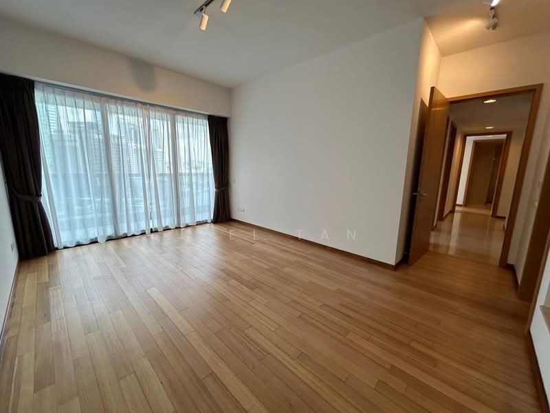 Marina Bay Residences, 18 Marina Boulevard, 4 Bedrooms, 2,368 sqft, Condominium For Rent, by Joel Tan, 500129423 - Living Room - PropertyGuru.com.sg
