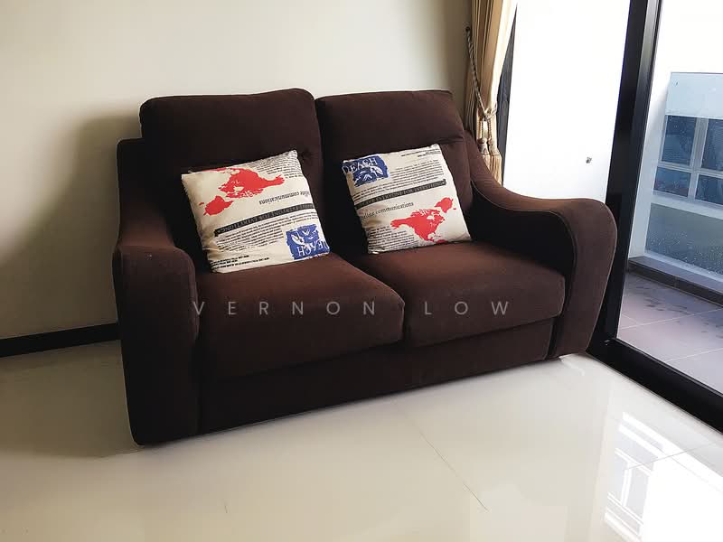 Viva Vista, 3 South Buona Vista Road, 1 Bedroom, 377 sqft, Apartment For Rent, by Vernon Low, 500129444 - Living Room - PropertyGuru.com.sg