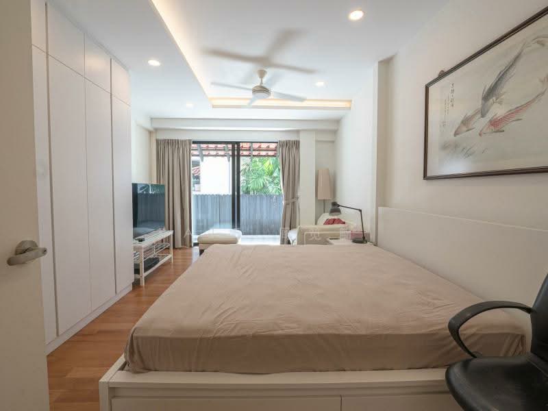 Namly 2 Storey Renovated Home | Elevated Land | Quiet Cul-De-Sac Living, Within 1km Nanyang Primary | 900m walk to MRT, 5 Bedrooms, 5,000 sqft, Bungalow House For Sale, by Kate 周笕簢., 500129447 - Bedroom - PropertyGuru.com.sg