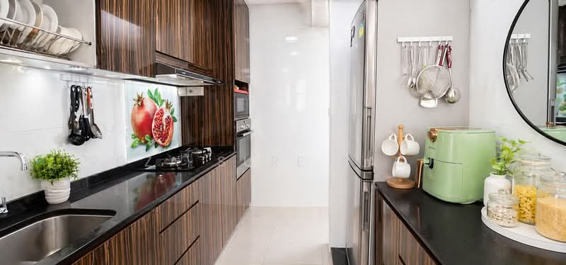 117A Jalan Tenteram, 117A Jalan Tenteram, 2 Bedrooms, 721 sqft, HDB Flat For Sale, by Roza Sure Bagus, 500129448 - Kitchen - PropertyGuru.com.sg