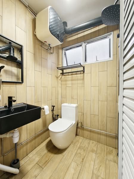 321 Bukit Batok Street 33, 321 Bukit Batok Street 33, 3 Bedrooms, 1,001 sqft, HDB Flat For Sale, by Amelina Ayob, 500129457 - Common Bathroom - PropertyGuru.com.sg