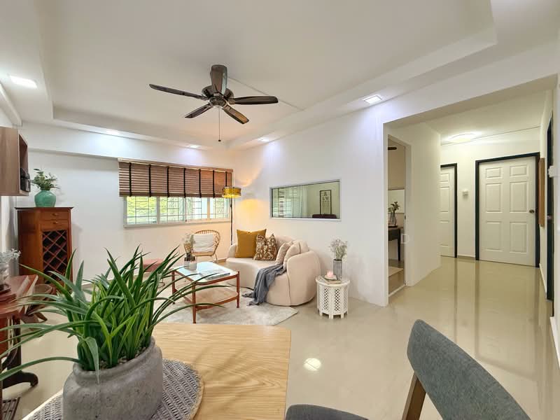 411 Yishun Ring Road, 411 Yishun Ring Road, 4 Bedrooms, 1,130 sqft, HDB Flat For Sale, by Fariz Rashid, 500129464 - Living Room - PropertyGuru.com.sg
