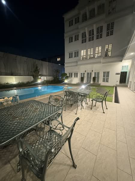 Eastwind Mansions, 102 Joo Chiat Terrace, 3 Bedrooms, 1,346 sqft, Walk-up Apartment For Sale, by Michelle Chua, 500129470 - charming pool view  - PropertyGuru.com.sg