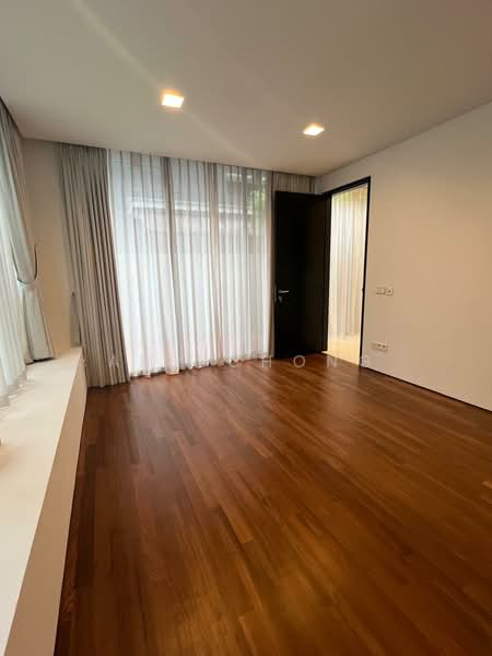 Botanic Mrt, , 5 Bedrooms, 7,400 sqft, Detached House For Rent, by Amy Chong, 500129474 - Interior - PropertyGuru.com.sg