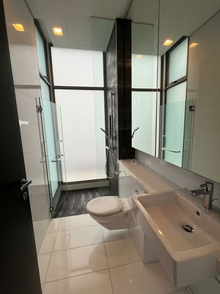Botanic Mrt, , 5 Bedrooms, 7,400 sqft, Detached House For Rent, by Amy Chong, 500129474 - Bathroom - PropertyGuru.com.sg