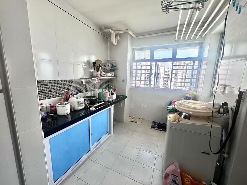 453A Fernvale Road, 453A Fernvale Road, 1 Bedroom, 495 sqft, HDB Flat For Sale, by Lim Shuan Lik, 500129483 - Kitchen - PropertyGuru.com.sg