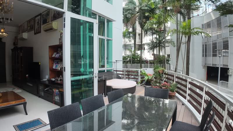 CENTRAL LOCATION 999 YEARS 3 BEDDER, , 3 Bedrooms, 1,410 sqft, Condominium For Sale, by Athalie Low, 500129497 - Living Room - PropertyGuru.com.sg