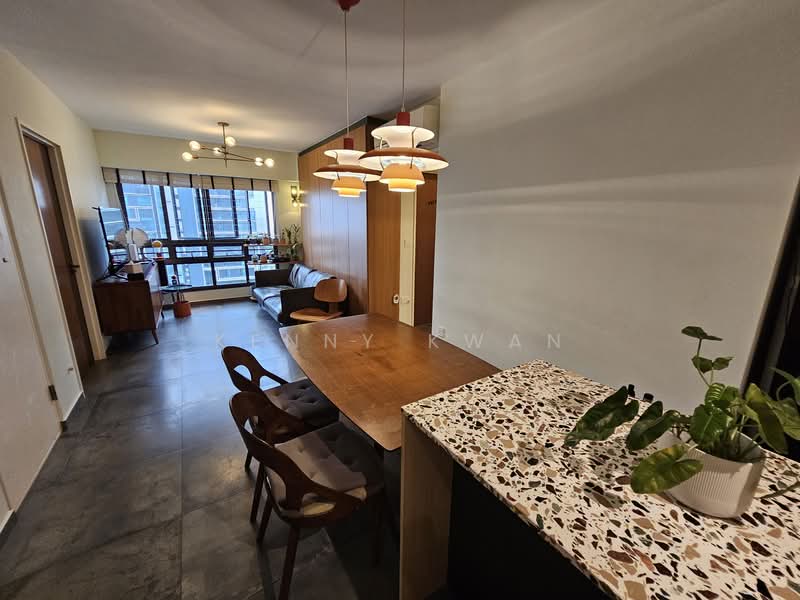96 Dawson Road, 96 Dawson Road, 3 Bedrooms, 893 sqft, HDB Flat For Sale, by Kenny Kwan, 500129504 - Living Room - PropertyGuru.com.sg
