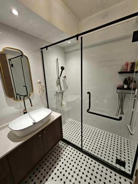 96 Dawson Road, 96 Dawson Road, 3 Bedrooms, 893 sqft, HDB Flat For Sale, by Kenny Kwan, 500129504 - Bathroom - PropertyGuru.com.sg