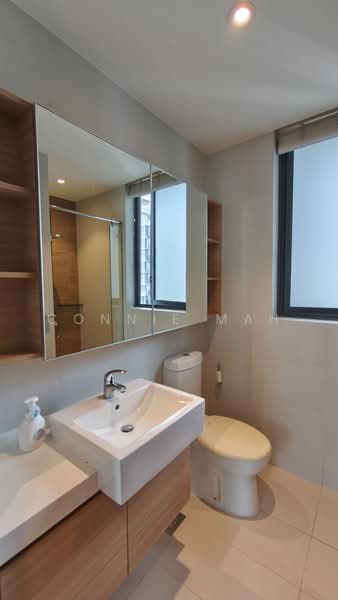 Foresque Residences, 107 Petir Road, 3 Bedrooms, 1,184 sqft, Condominium For Rent, by Connie Mah, 500129507 - Bathroom - PropertyGuru.com.sg