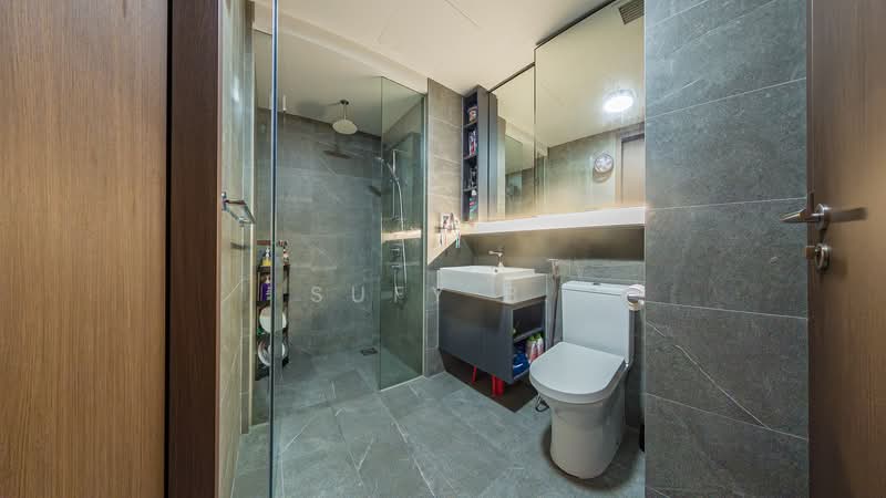 Riverfront Residences, 51 Hougang Avenue 7, 2 Bedrooms, 614 sqft, Condominium For Sale, by Sufy B., 500129508 - Bathroom - PropertyGuru.com.sg