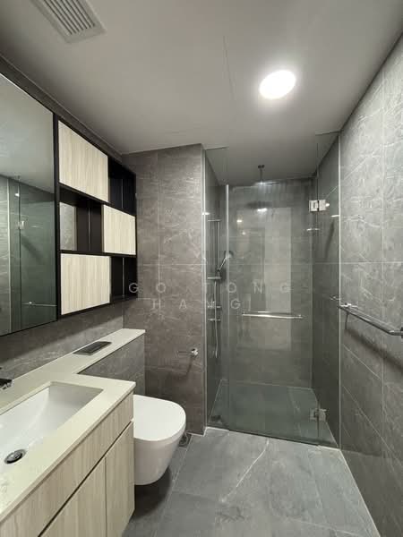 Kent Ridge Hill Residences, 62A South Buona Vista Road, 2 Bedrooms, 646 sqft, Condominium For Sale, by Ngo Tong Hang, 500129516 - Bathroom - PropertyGuru.com.sg