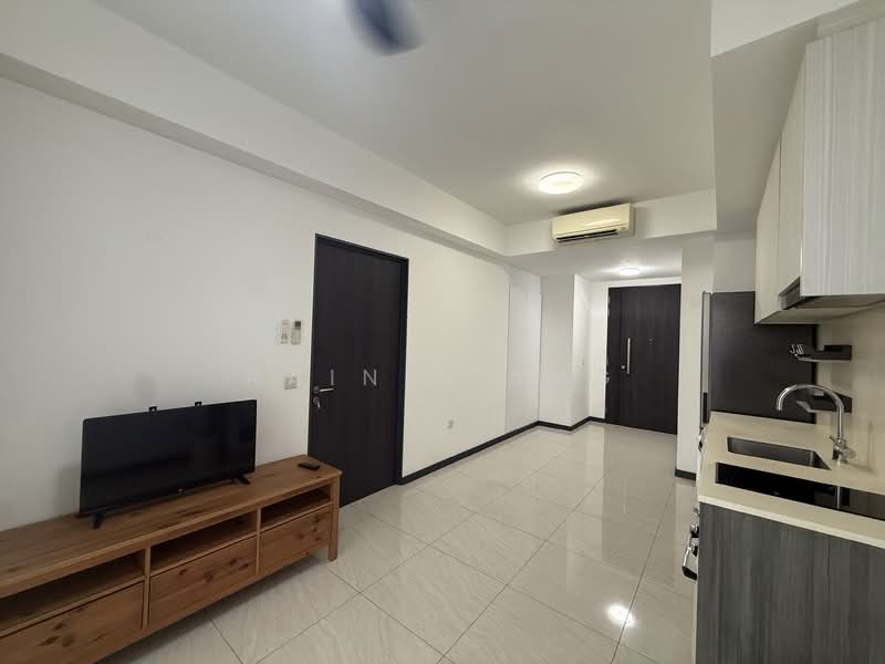 Gem Residences, , 1 Bedroom, 452 sqft, Condominium For Rent, by Rainie Ang, 500129523 - Living Room - PropertyGuru.com.sg