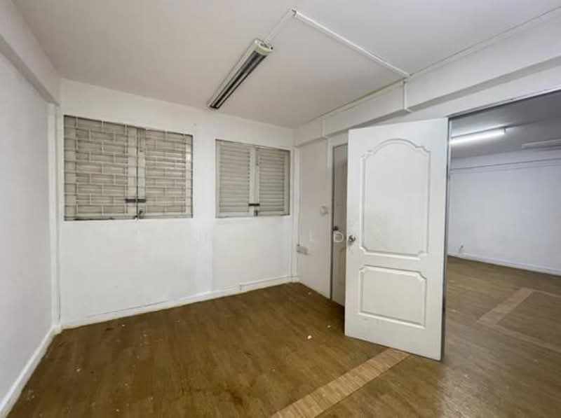 177 Toa Payoh Central, , 1,238 sqft, Shop / Shophouse For Sale, by Shi Yi Oh, 500129537 - CommercialGuru.com.sg