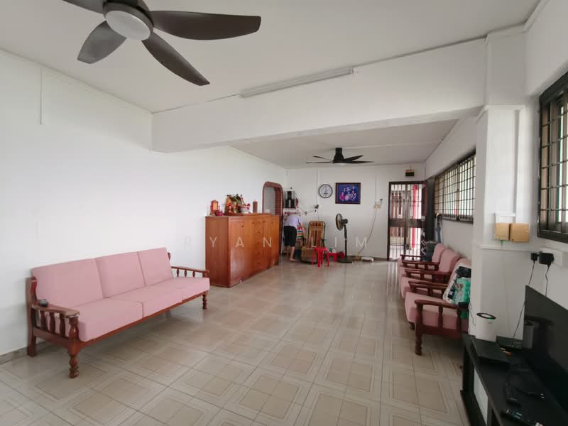310 Jurong East Street 32, 310 Jurong East Street 32, Room Rental, 150 sqft, HDB Flat For Rent, by Ryan Lim, 500129541 - Living Room 客厅 - PropertyGuru.com.sg