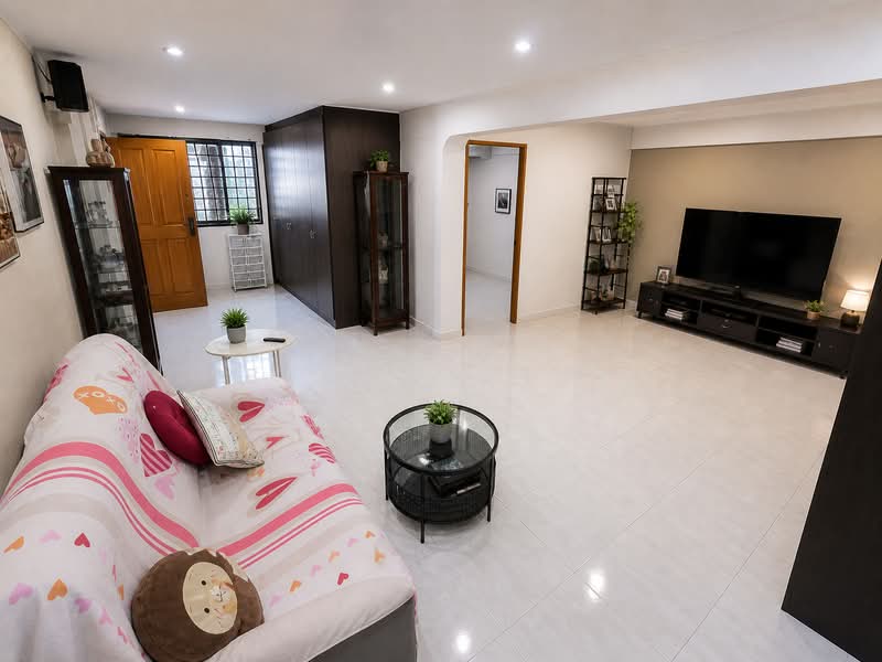 536 Bedok North Street 3, 536 Bedok North Street 3, 2 Bedrooms, 883 sqft, HDB Flat For Sale, by Benson Lee, 500129558 - Living Room - PropertyGuru.com.sg