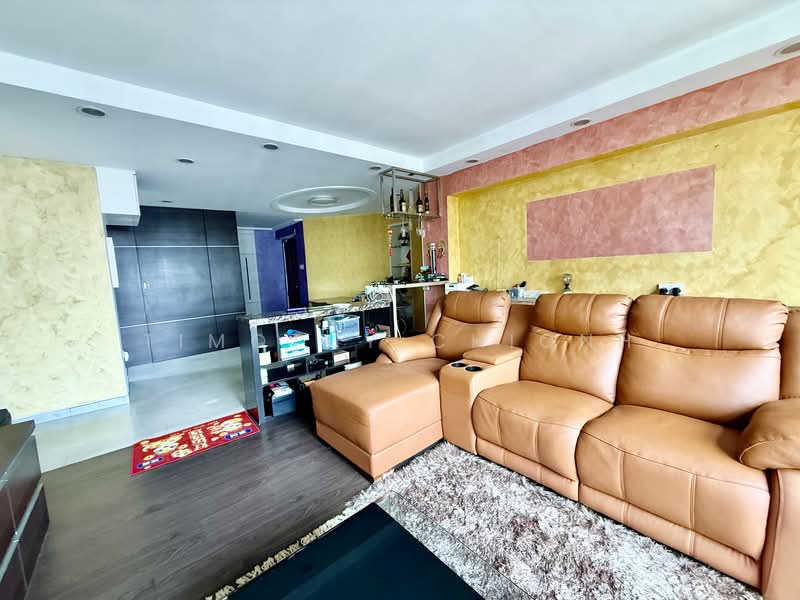 181 Jelebu Road, 181 Jelebu Road, 4 Bedrooms, 1,367 sqft, HDB Flat For Sale, by Timothy Chionh, 500129568 - Living Room - PropertyGuru.com.sg