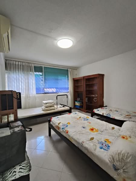 624 Hougang Avenue 8, 624 Hougang Avenue 8, 3 Bedrooms, 1,313 sqft, HDB Flat For Sale, by Candy Peck, 500129575 - Bedroom - PropertyGuru.com.sg