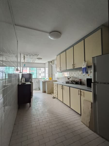624 Hougang Avenue 8, 624 Hougang Avenue 8, 3 Bedrooms, 1,313 sqft, HDB Flat For Sale, by Candy Peck, 500129575 - Kitchen - PropertyGuru.com.sg