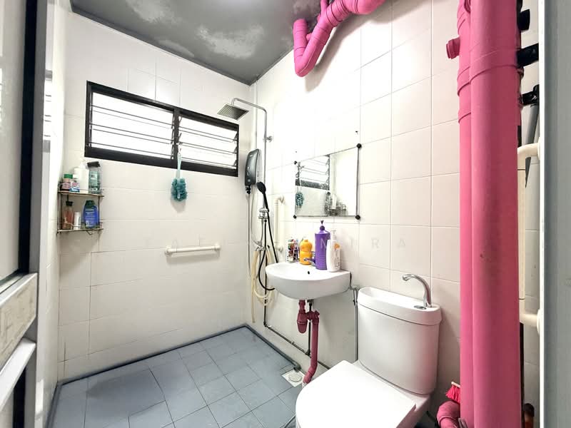 778 Yishun Avenue 2, 778 Yishun Avenue 2, 3 Bedrooms, 1,120 sqft, HDB Flat For Sale, by Fatin Amira, 500129577 - Bathroom - PropertyGuru.com.sg