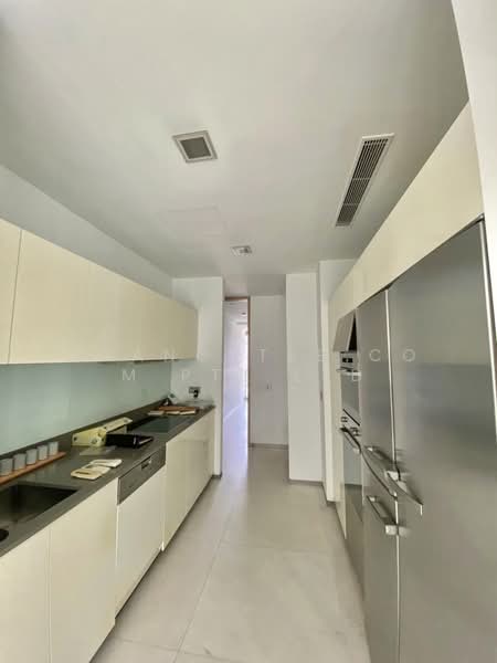 Cliveden at Grange, 100 Grange Road, 4 Bedrooms, 2,153 sqft, Condominium For Rent, by JIMMY, 500129624 - Kitchen - PropertyGuru.com.sg