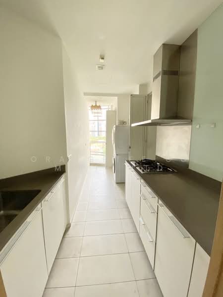 Cliveden at Grange, 100 Grange Road, 4 Bedrooms, 2,153 sqft, Condominium For Rent, by JIMMY, 500129624 - Kitchen - PropertyGuru.com.sg
