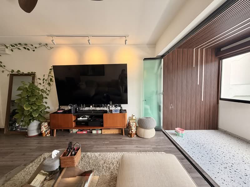340 Clementi Avenue 5, 340 Clementi Avenue 5, 3 Bedrooms, 1,302 sqft, HDB Flat For Sale, by Ching Chia, 500129665 - Living Room - PropertyGuru.com.sg