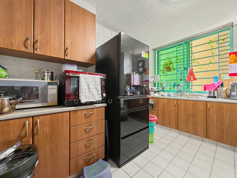 Hazel Park Condo, 27 Hazel Park Terrace, 3 Bedrooms, 1,324 sqft, Condominium For Sale, by Joshua Soh, 500129703 - Kitchen - PropertyGuru.com.sg