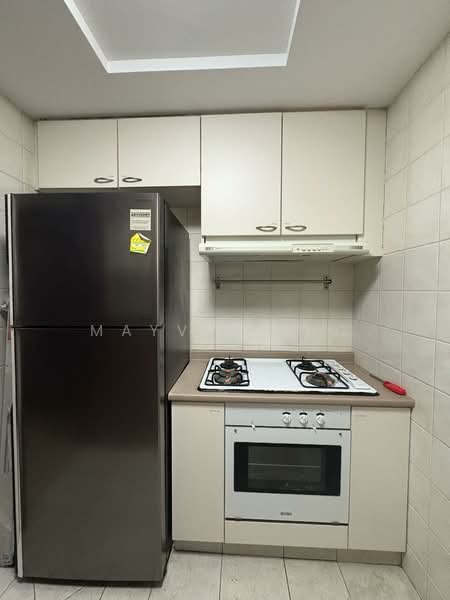 Burlington Square, 175 Bencoolen Street, Room Rental, 150 sqft, Apartment For Rent, by Mayvia Ang, 500129711 - Kitchen - PropertyGuru.com.sg