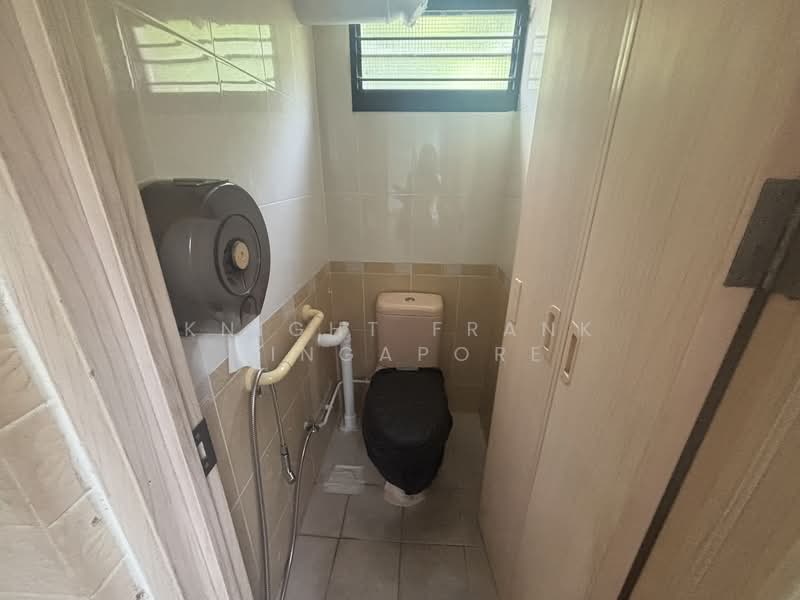 30 Telok Blangah Rise, 30 Telok Blangah Rise, 2 Bedrooms, 753 sqft, HDB Flat For Sale, by LORRAINE CHEW LUO LIN, 500129723 - Bathroom - PropertyGuru.com.sg