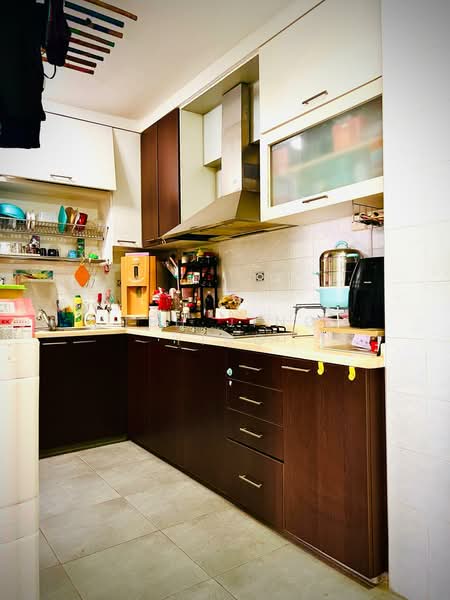 658A Jurong West Street 65, 658A Jurong West Street 65, 3 Bedrooms, 1,195 sqft, HDB Flat For Sale, by Teh Jing Ying, 500129729 - Kitchen - PropertyGuru.com.sg