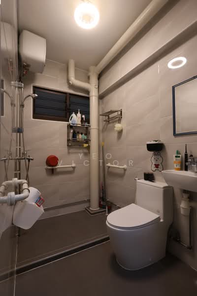 135 Cashew Road, 135 Cashew Road, 4 Bedrooms, 1,571 sqft, HDB Flat For Sale, by Yeo Victor, 500129754 - Bathroom - PropertyGuru.com.sg