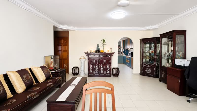 883 Tampines Street 84, 883 Tampines Street 84, 3 Bedrooms, 1,151 sqft, HDB Flat For Sale, by Tan Heng Kee, 500129756 - Living Room - PropertyGuru.com.sg