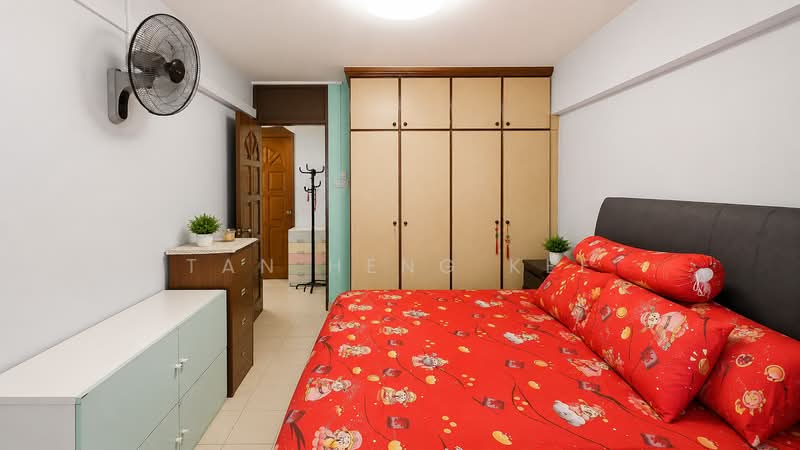 883 Tampines Street 84, 883 Tampines Street 84, 3 Bedrooms, 1,151 sqft, HDB Flat For Sale, by Tan Heng Kee, 500129756 - Master Room - PropertyGuru.com.sg