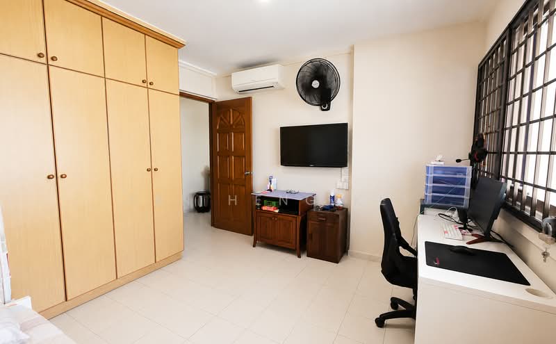 883 Tampines Street 84, 883 Tampines Street 84, 3 Bedrooms, 1,151 sqft, HDB Flat For Sale, by Tan Heng Kee, 500129756 - Common Room 1 - PropertyGuru.com.sg
